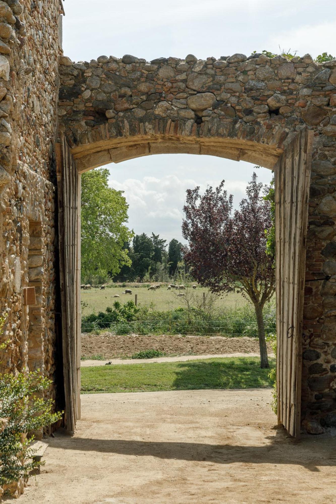 Hotel Castell De Vallgornera Peralada Exterior foto
