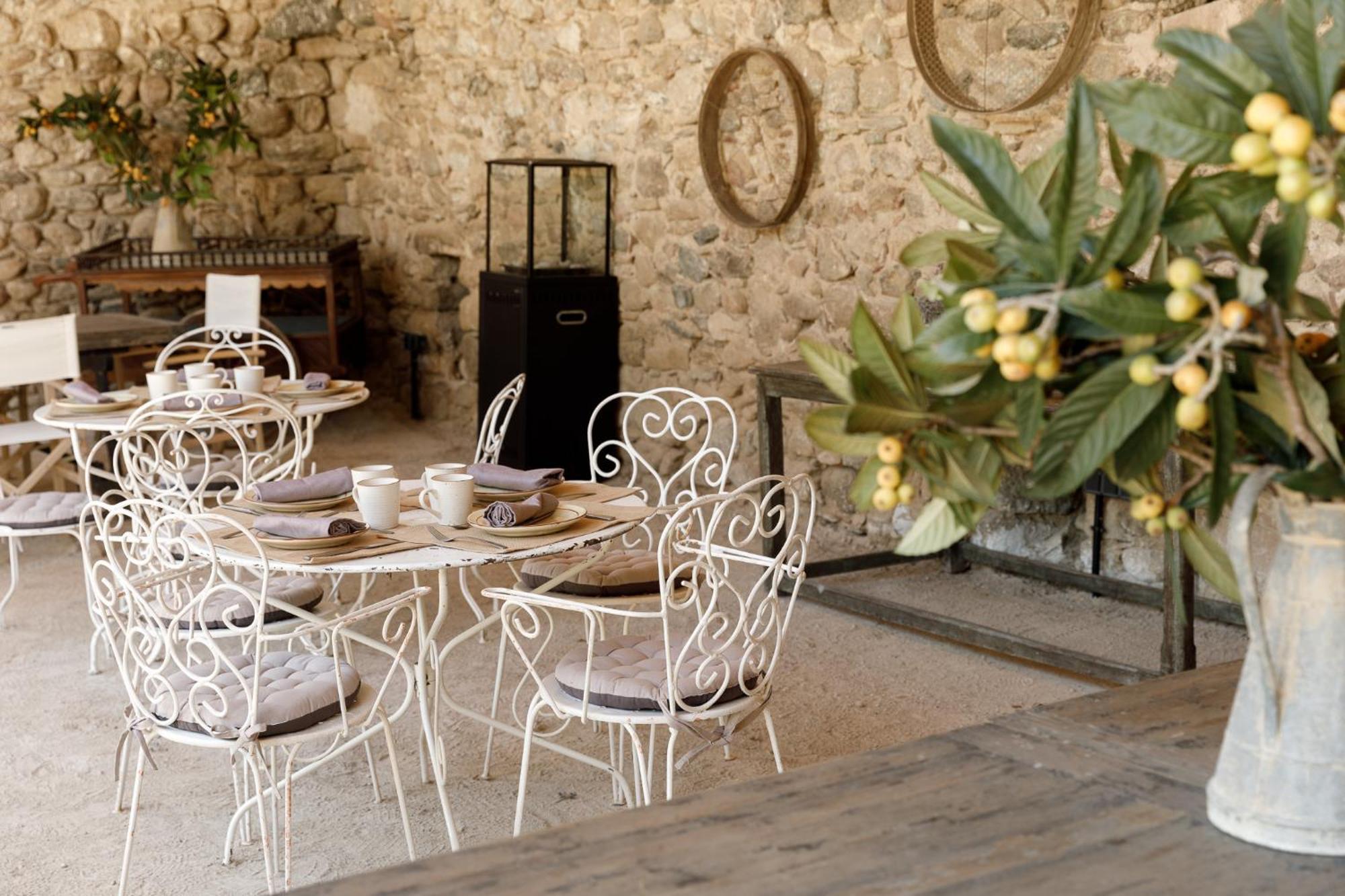 Hotel Castell De Vallgornera Peralada Exterior foto